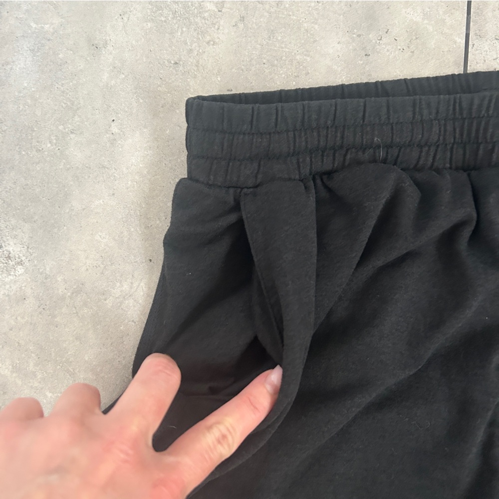 Vuori boyfriend sweatpants black medium - Picture 5 of 9